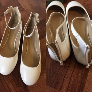 Brand new never worn white flats
